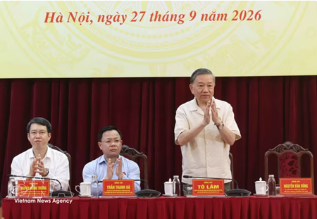 Top leader requests Hanoi to develop rapidly, ensure quality, identity and better livability